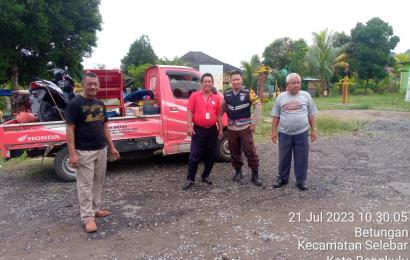 Sambangi Karyawan Bengkel Ahass, Bhabinkamtibmas Sampaikan Imbauan Kamtibmas 
