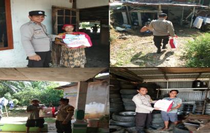 Bhabinkamtibmas Polsek Selebar Salurkan Bantuan Paket Sembako dari Presiden RI kepada Warga Kurang Mampu