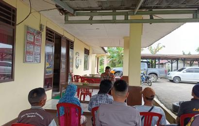 Kumpulkan Warga, Polsek Rimbo Pengadang Gelar Jumat Curhat di Mapolsek