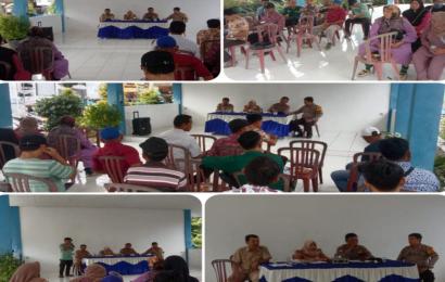 Polsek Kampung Melayu Gelar Jumat Curhat Sekaligus Beri Imbauan Kamtibmas Bersama Warga Kelurahan Sumber Jaya