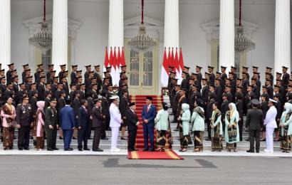 Presiden Jokowi Lantik 833 Perwira Remaja TNI dan Polri