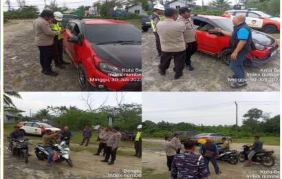 Bersama Pelindo, Polsek KSKP Pulau Baai Lakukan Penertiban Wisata di Simpang Lokalisasi