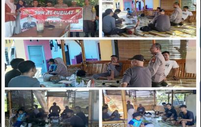 Kapolsek Teluk Segara Tukar Informasi Bersama Warga Melalui Jumat Curhat