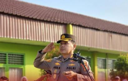 Jadi Inspektur Upacara di SMAN 3, Kapolresta Bengkulu Sampaikan Program Polisi Peduli Pelajar