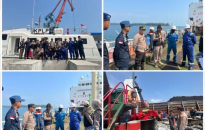 Guna Menjaga Keamanan, Polsek KSKP Pulau Baai Patroli Gabungan