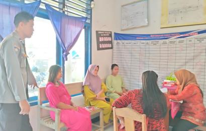 Dukung Percepatan Penurunan Stunting, Bhabinkamtibmas Polsek Lais Sambangi Pustu.