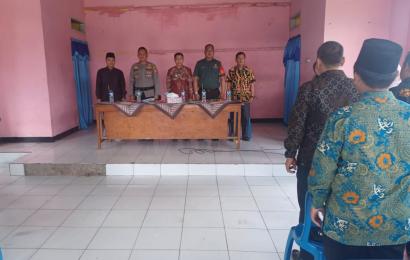 Kapolsek Batik Nau Hadiri Rapat Persiapan Upacara HUT RI Ke-78
