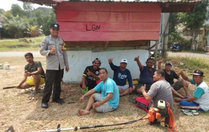 Sambangi Warga Kelurahan Pekan Sabtu, Bhabinkamtibmas Polsek Selebar Sampaikan Imbaun Kamtibmas