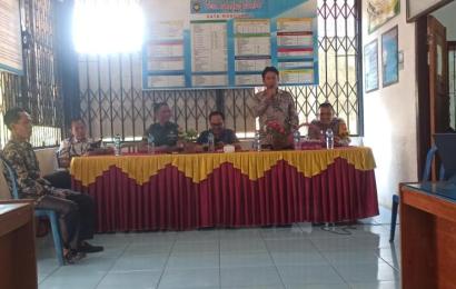 Bina Hubungan Kerja, Kanit Binmas dan  Bhabinkamtibmas Hadiri Penjaringan dan Penyaringan Perangkat Desa Binaannya