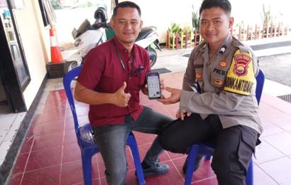 Permudah Layanan, Bhabinkamtibmas Air Manjunto Sosialisasikan Aplikasi Polri Super APP