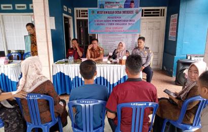 Bhabinkamtibmas Polsek Lebong Tengah Hadiri Musdes dan Penyusunan Kerja Pemdes Limau Pit