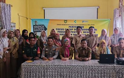 Kanit Binmas dan Bhabinkamtibmas Polsek Kota Manna Hadiri Giat Sosialisasi Penyakit Menular