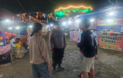 Patroli Malam, Polsek Giri Mulya Beri Imbauan Kepada Pengunjung Pasar Malam