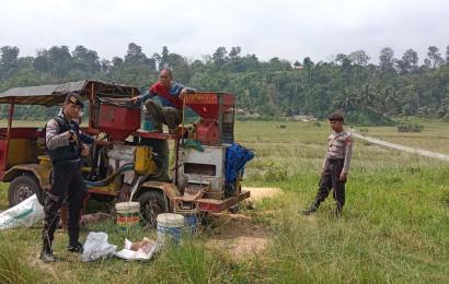 Jalin Kedekatan dengan Masyarakat Guna Mendapatkan Informasi Kamtibmas, Polres Kaur Laksanakan Patroli 
