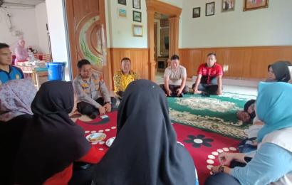 Polsek Lebong Atas Gelar Jumat Curhat di Desa Tabeak Blau 2
