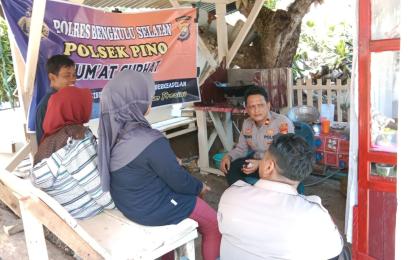 Dengar Curhatan Warganya, Kapolsek Pino Turun ke desa Wilayah Hukumnya 