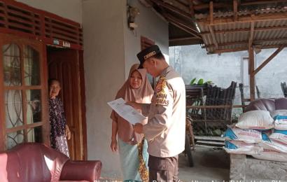 Bhabinkamtibmas Polsek Kaur Utara, Laksankan Program Inovasi Delivery Surat Keterangan Kehilangan 