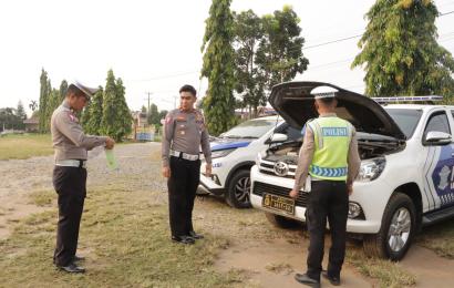 Kasat Lantas Polres Mukomuko Cek Ranmor Dinas Sat Lantas 