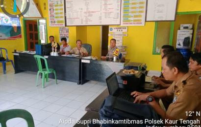 Bhabinkamtibmas Polsek Kaur Tengah Sambang DDS Pantau Sitkamtibmas di Desa Cahaya Batin 