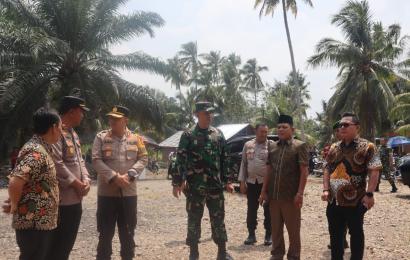 Monitoring Pencoblosan Pilkades ke TPS, Kapolres Seluma Sampaikan Imbaun Kamtibmas 