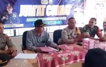 Polsek Curup Gelar Jumat Curhat dan Salurkan Bantuan Sosial