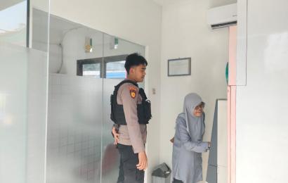 Cegah Kejahatan Perbankan Saat Patroli, Polsek Ketahun Kontrol ATM 