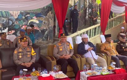Polri Peduli, Berikan Bantuan Sumur Bor dan 700 Buku untuk Warga Kebun Dahri