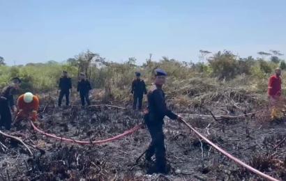 Gerak Cepat, Tim Gabungan Padamkan Kebakaran Lahan di Kawasan Nakau
