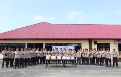 Polres Bengkulu Selatan Distribusikan Buku Polri Peduli Budaya Literasi 