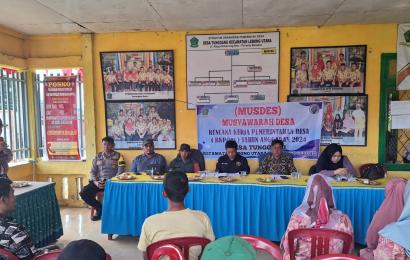 Disela Hadiri Musdes, Bhabinkamtibmas Polsek Lebong Utara Sampaikan Imbauan Kamtibmas