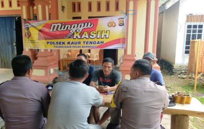 Polsek Kaur Tengah Minggu Kasih Bersama Warga Desa Bangun Jiwa 