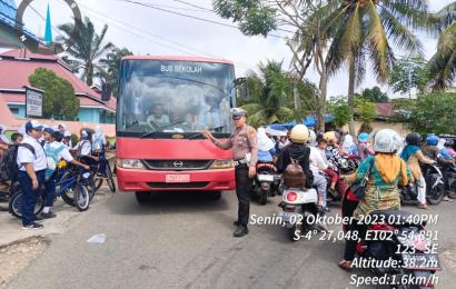 Gelar Pengaturan Lalin Siang  Hari, Sat Lantas Polres Bengkulu Selatan Sebar Personel 