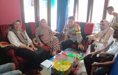 Bhabinkamtibmas Polsek Lebong Selatan Problem Solving Permasalahan Warga Binaannya
