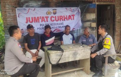 Jumat Curhat, Polsek Kedurang Sambangi Desa Penindaian  Dengarkan Keluhan Warga Masyarakat.