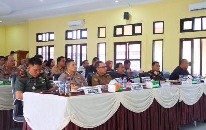 Kapolres Seluma Bersama FKPD Ikuti Rapat Lintas Sektoral Pengamanan Pemilu Tahun 2024 Via Zoom Meeting 