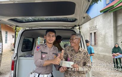 Mudahkan Bayar Pajak, Sat Lantas Berikan Pelayanan Jemput Bola di Kecamatan Seginim 