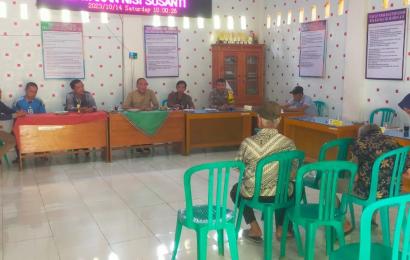 Briptu Apri S Hadiri Kegiatan Sertifikasi Fisik Pembuatan Badan Jalan Tahun 2023 di Desa Suka Raja 