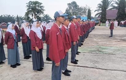 Jadi Irup di SMAN 8 BS, Kasat Polairud Sampaikan Sosialisasi Anti Narkoba dan Kenakalan Remaja  
