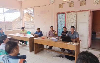 Bhabinkamtibmas Polsek Lebong Atas Mediasi Permasalahan Warga Terkait Jual Beli Sepeda Motor