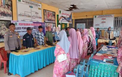 Bhabinkamtibmas Polsek Lebong Utara Hadiri Penyuluhan dan Pelatihan Kader Pembangunan Manusia di Desa Tunggang