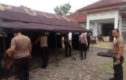 Pengamanan Pemilu, Polres Kepahiang Dirikan Tenda Jaga Kantor KPU