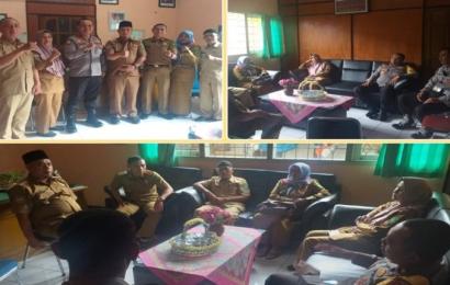 Jalin Silahturahmi dan Bahas Kamtibmas, Kapolsek  Kunjungi Kantor Camat Gading Cempaka