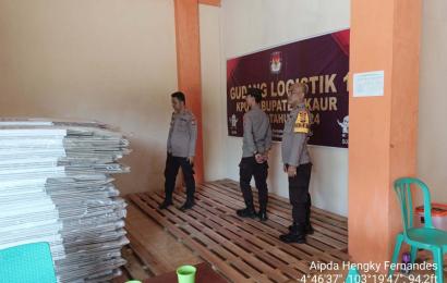 Antisiapasi Gangguan Kamtibmas, Kapolsek Kaur Selatan Monitoring Cek Gudang Logistik KPU