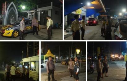 Anitisapasi Tindak Kejahatan, Personel Polsek Ratu Samban Patroli Keliling di Malam Hari
