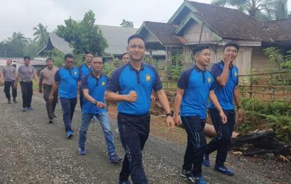 Jaga kesehatan, Polsek Giri Mulya Melakukan Olahraga Bersama