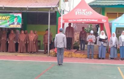Bhabinkamtibmas Kelurahan Kampung Bali Hadiri Upacara Bendera di SMA Muhamdiyah 4 Kota Bengkulu