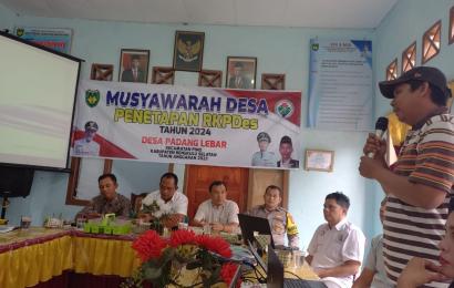 Pantau Perkembangan desa Binaan Bhabinkamtibmas Polsek Pino Menghadiri Musyawarah Penetapan Rancangan RKP Des 2024 