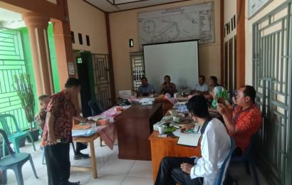 Kapolsek Seginim Hadiri Kegiatan Pelatihan Peningkatan Kemampuan BPD, Desa Palak Bengkerung