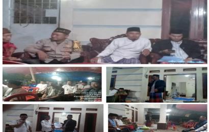  Bentuk Empati, Bhabinkamtibmas Kelurahan Sukarami Hadiri Tabligh Musibah Warga Binaannya