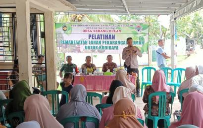 Bhabinkamtibmas Polsek Pino Raya hadiri Kegiatan sertifikasi pembangunan Desa Binaannya.